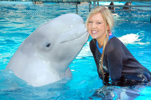 Amy and Luna the Beluga Whale